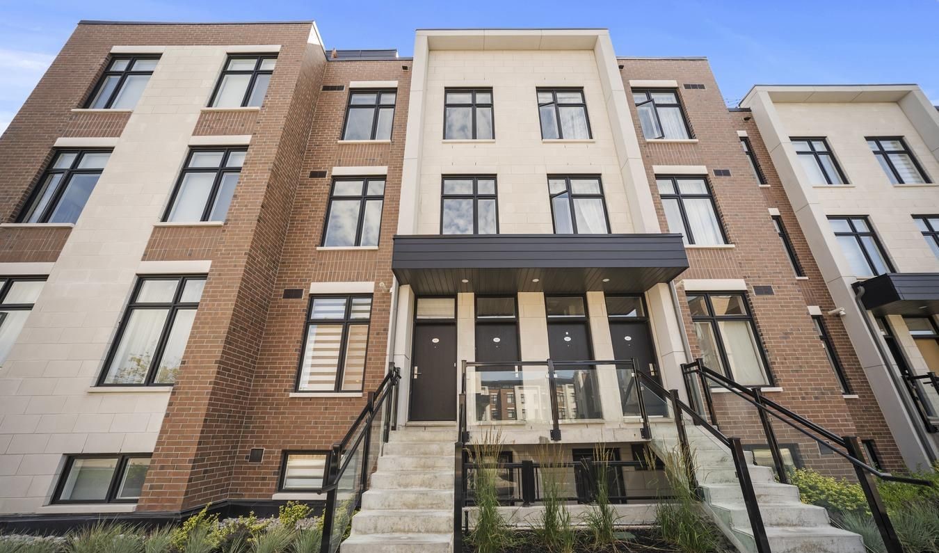 9560 Islington Ave 102L